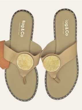 Genuine Leather Rag & Co Resort Sandals Gold Medallion Quiet Luxury NWT 9.5